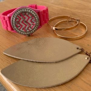 🩷🩷 chevron pattern watch and earring bundle 🩷🩷 - GENTLY USED!
